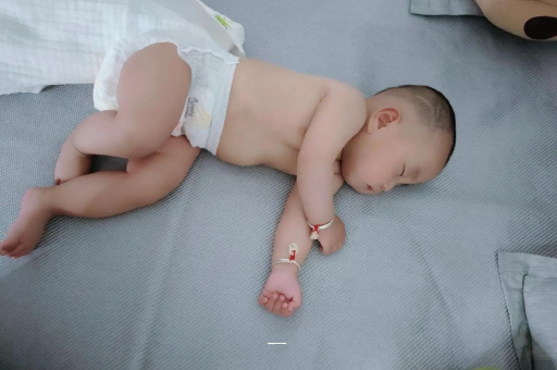 鹰潭4个月宝宝特点